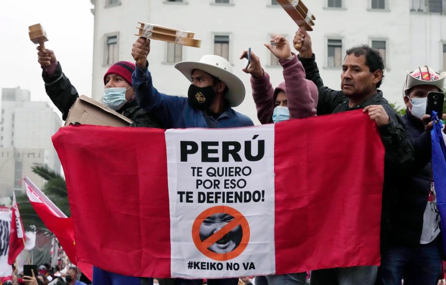 ONU pide calma en ajustados comicios presidenciales de Perú
