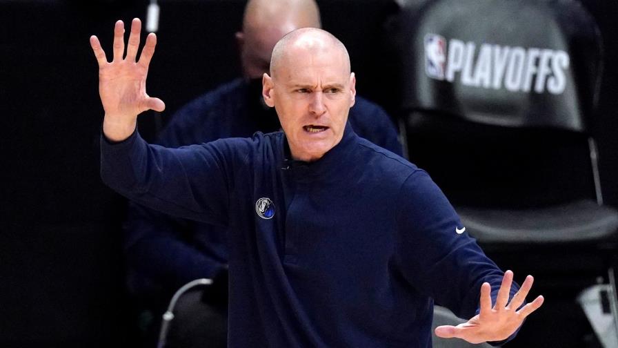 Rick Carlisle vuelve a dirigir con los Pacers de Indiana Rick Carlisle vuelve a dirigir con los Pacers de Indiana