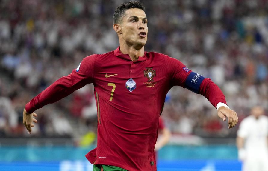 Con otro récord de Cristiano, Portugal empata con Francia