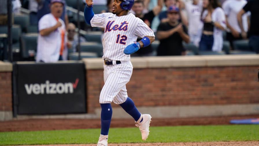 Mets remontan y ganan 2-1 a Filis; primer partido Mets remontan y ganan 2-1 a Filis; primer partido