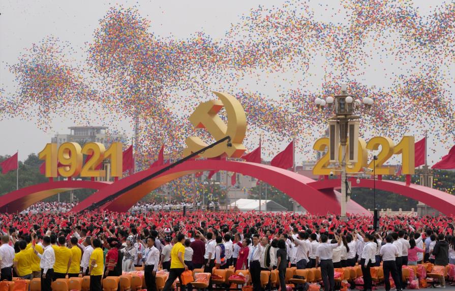 Xi adopta postura firme en centenario de Partido Comunista