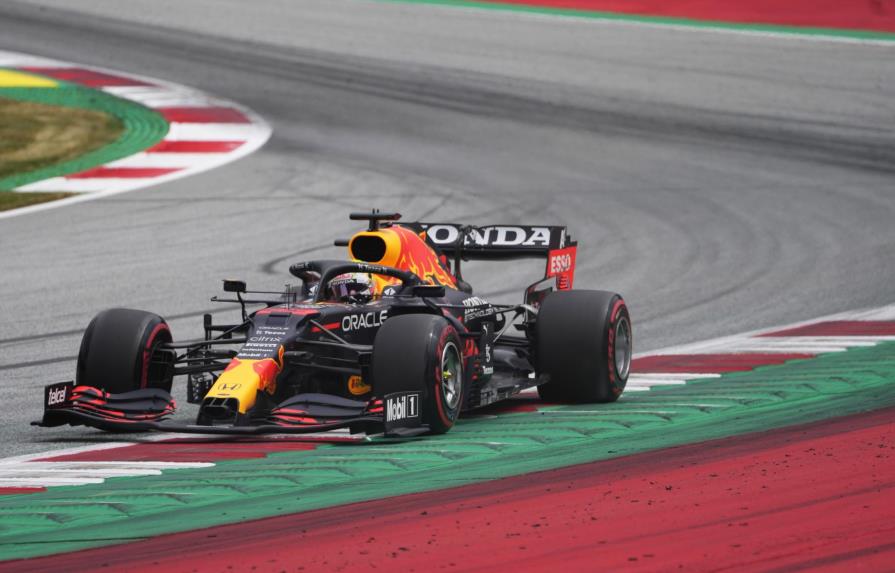 Verstappen supera a los Ferrari en los primeros libres en Austria