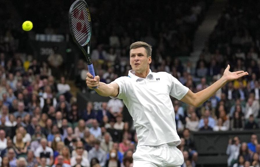 Medvedev, número dos mundial, cae en octavos de Wimbledon ante Hurkacz