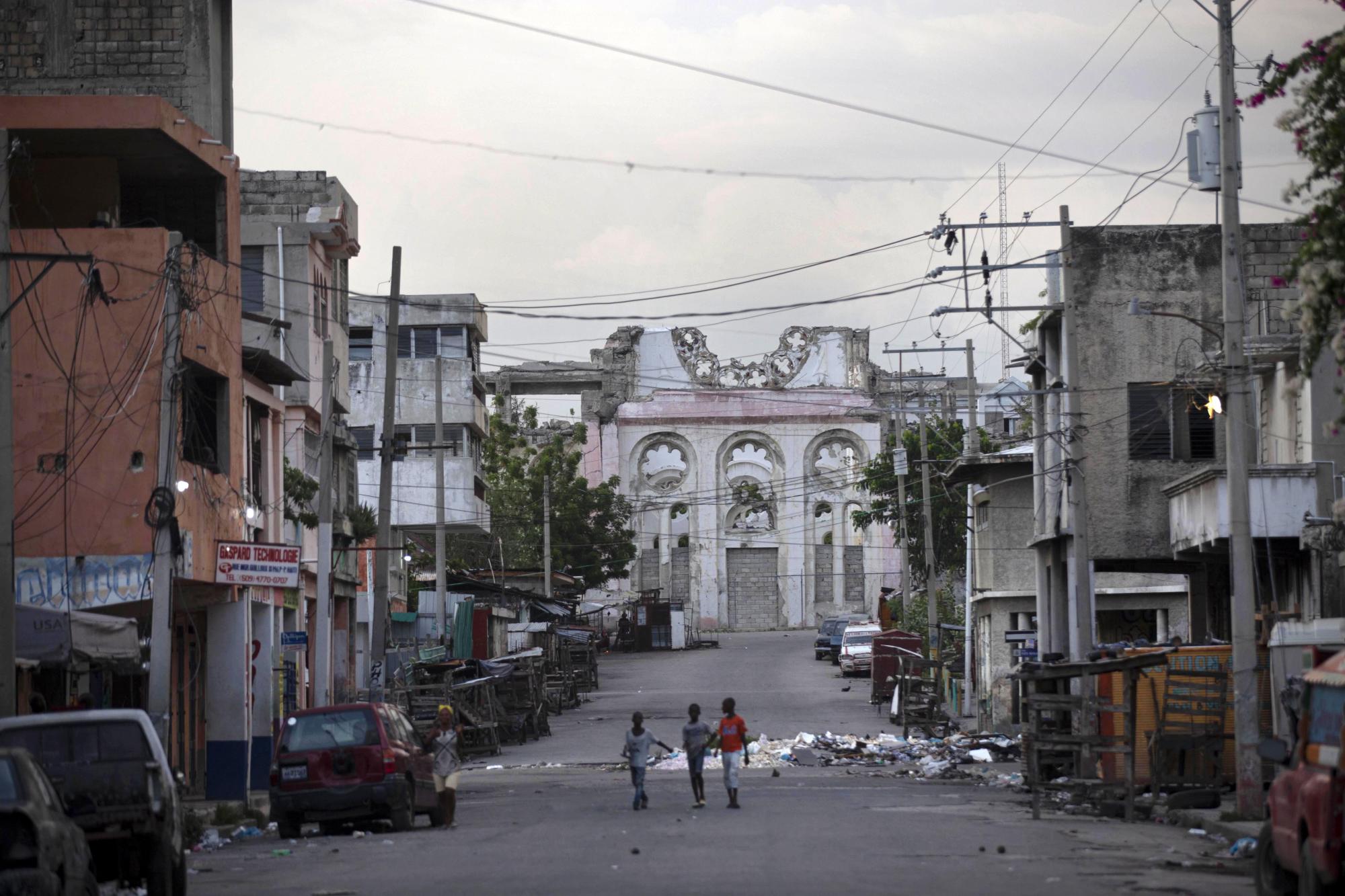 Asesinato amenaza con sumir a Haití en más caos