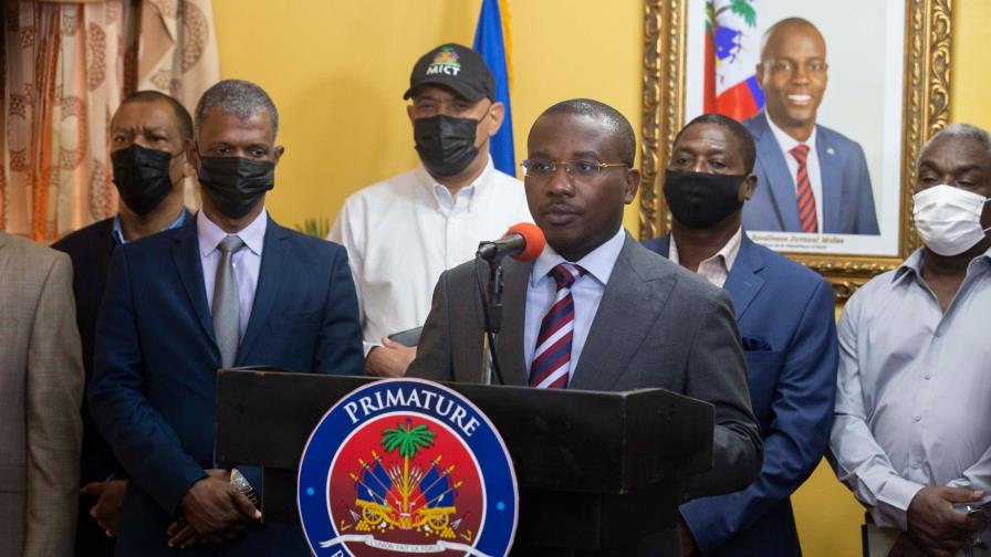 EEUU envía una misión a Haití para hablar con los tres aspirantes al poder EEUU envía una misión a Haití para hablar con los tres aspirantes al poder