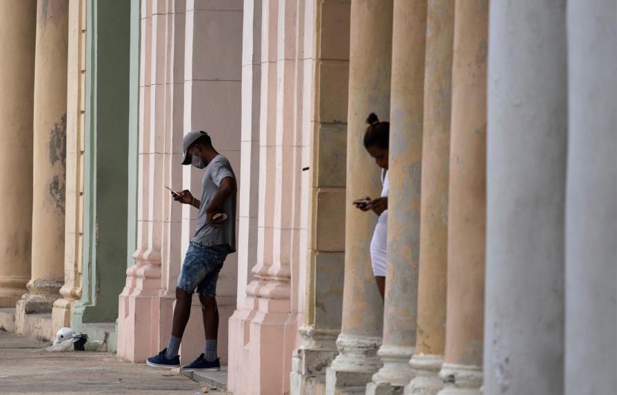 El corte de internet irrita al cubano de a pie