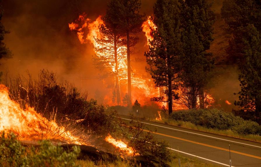 Declaran emergencia por incendios en oeste de Canadá