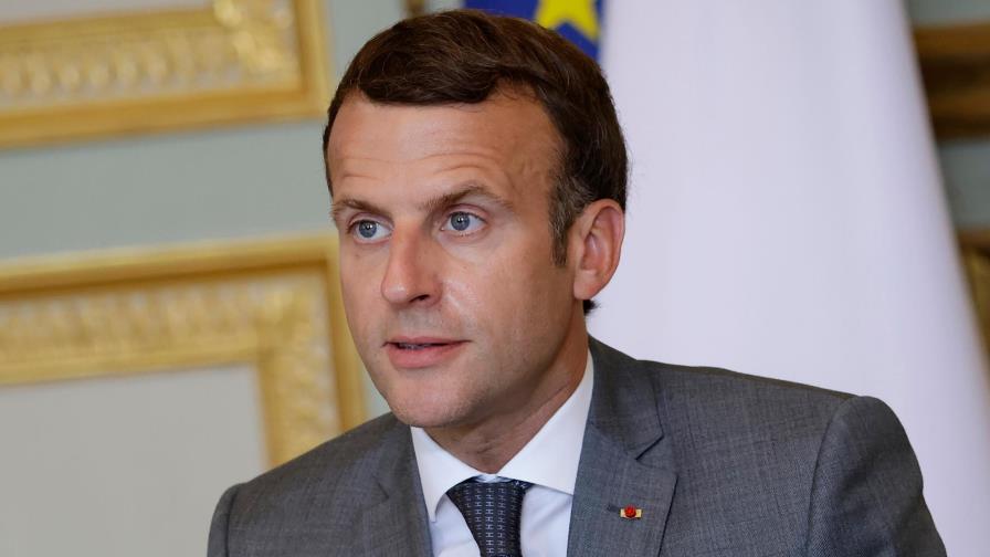Macron responde a antivacunas mientras su certificado sanitario se ralentiza Macron responde a antivacunas mientras su certificado sanitario se ralentiza