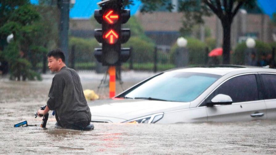 Fuertes lluvias en la provincia china de Henan dejan 376 mil evacuados