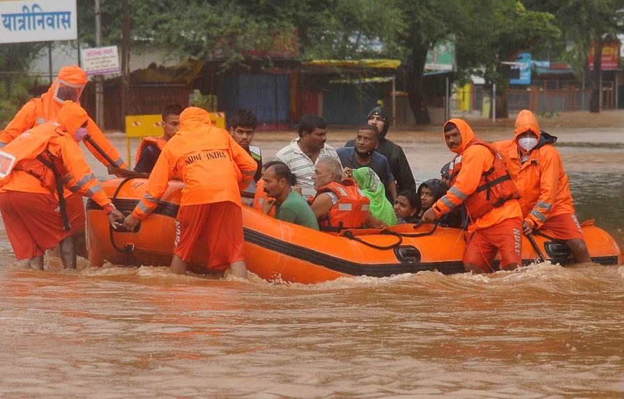 Al menos 127 muertos y decenas de desaparecidos por lluvias monzónicas en India