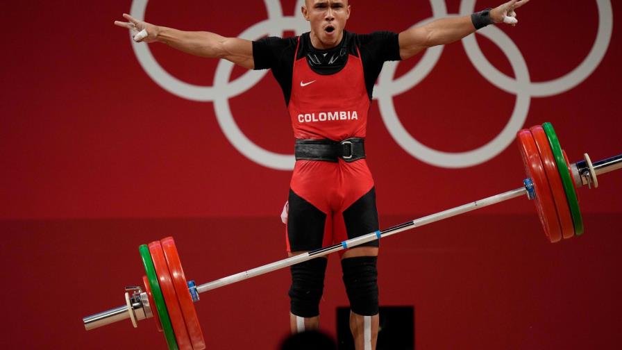 Luis Mosquera    da a Colombia su primera medalla