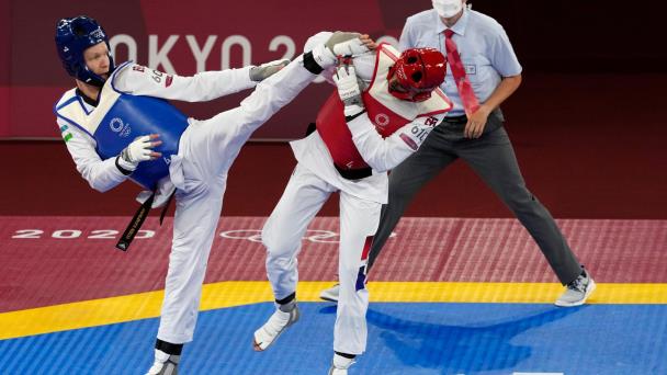 Moisés Hernández cae en taekwondo