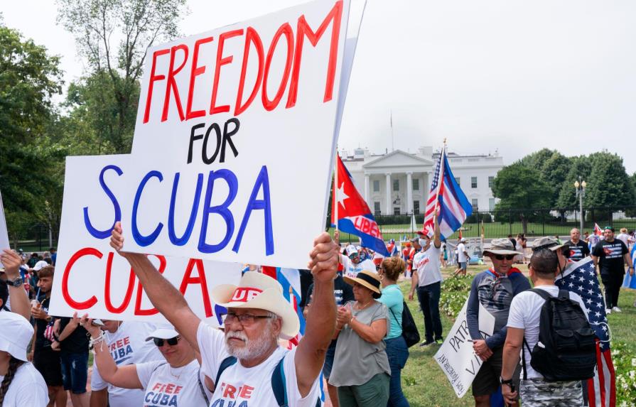 Cientos de manifestantes lanzan al Gobierno de Biden un SOS por Cuba