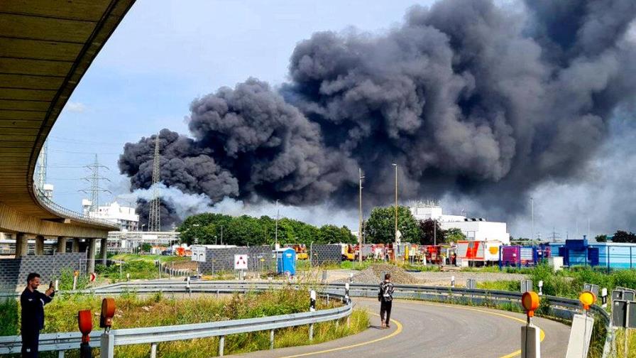 Alemania: 1 muerto en explosión en un recinto industrial