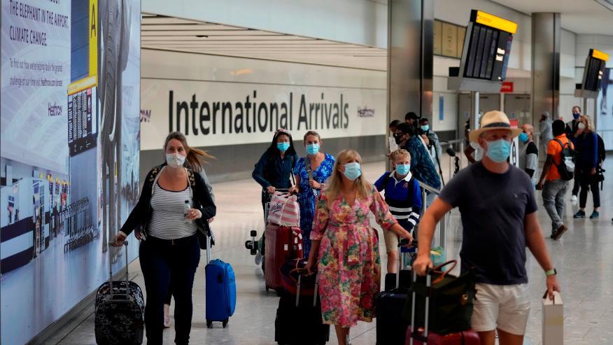 La UE vuelve a limitar los viajes desde EEUU y desde Israel por la pandemia