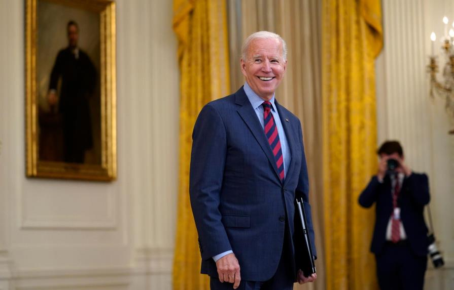 Biden anuncia nueva ayuda de 100 millones al Líbano y le pide reformas