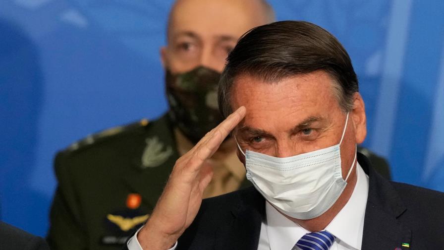 Los frentes judiciales de Bolsonaro: vacunas, injerencia policial y bulos