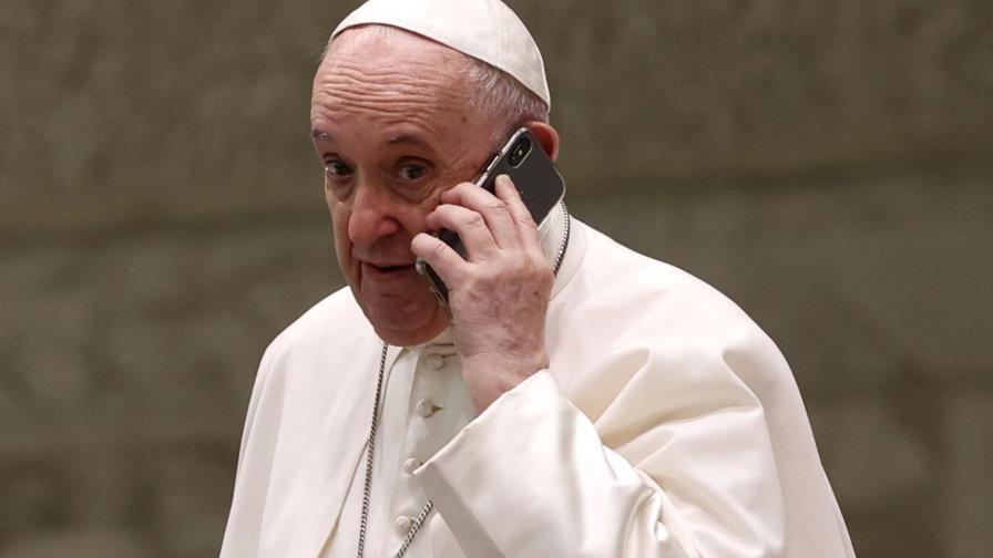 El cielo puede esperar, no así una llamada para el papa Francisco