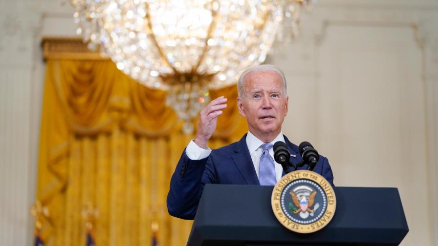 Biden pide al Congreso de Estados Unidos bajar el precio de los medicamentos con receta