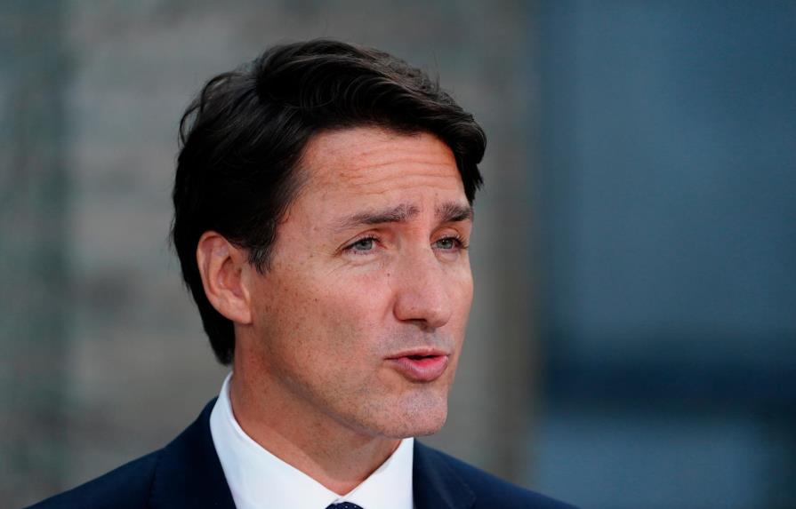 Trudeau, acosado por segundo día consecutivo por manifestantes antivacunas