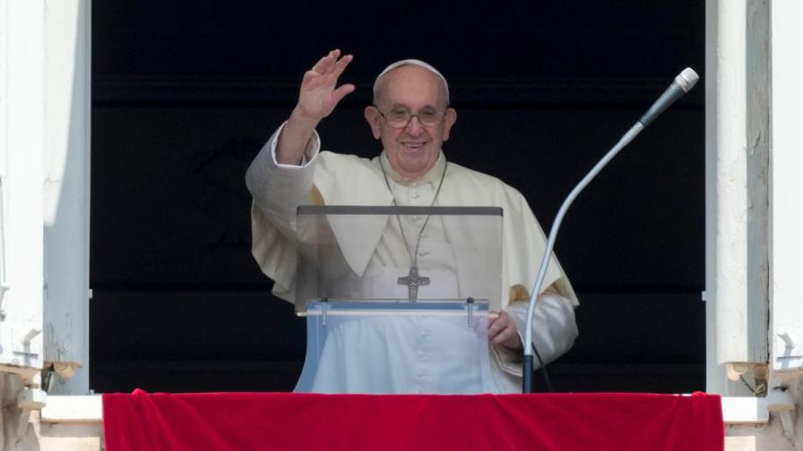 El papa pide a políticos leyes que protejan de las amenazas de la tecnología