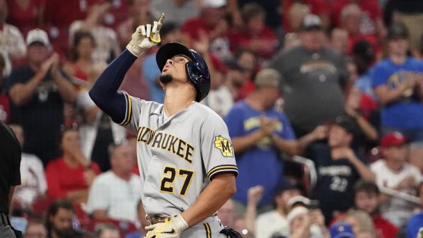 Cerveceros remontan y vencen a Cardenales en 10 entradas