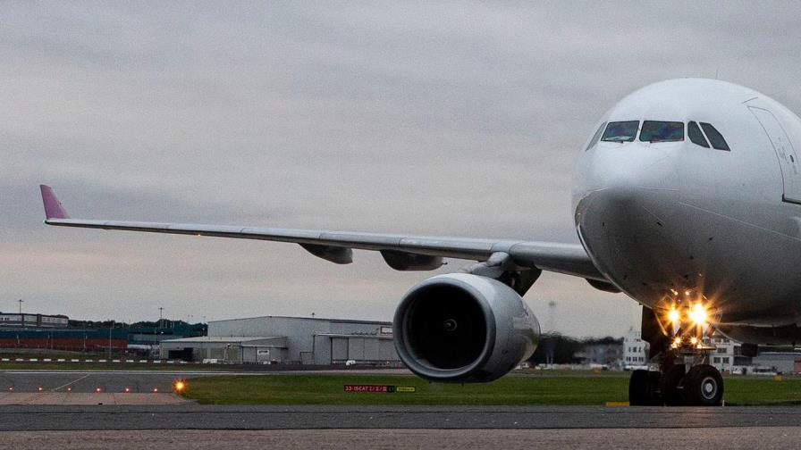 Las evacuaciones siguen en el aeropuerto de Kabul