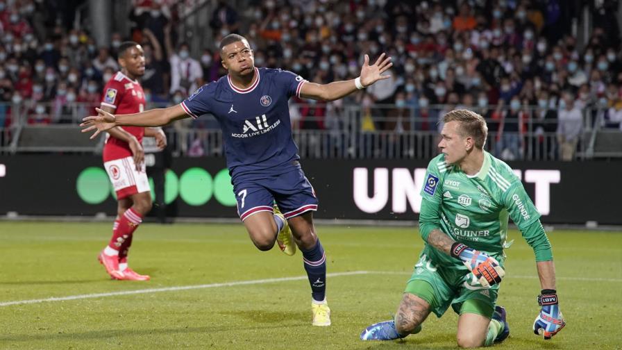 Con oferta de 160 millones de euros, Real Madrid reactiva culebrón Mbappé