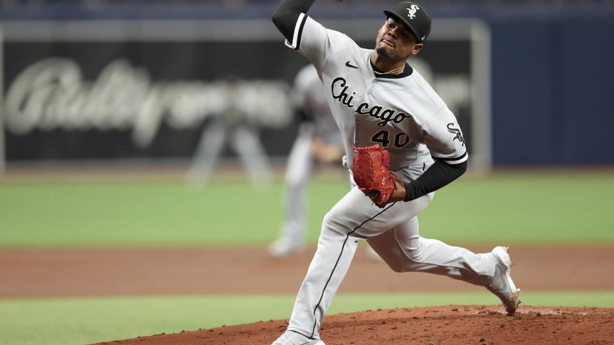 Medias Blancas visitan a los Reales y anuncian al dominicano Reynaldo López