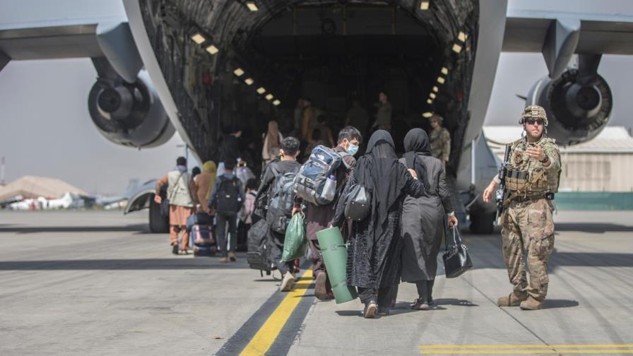 EEUU comparte información con los talibanes para evitar más ataques en Kabul