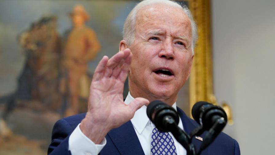 Biden cita “creciente” amenaza de atentado del Estado Islámico al justificar retirada de Kabul