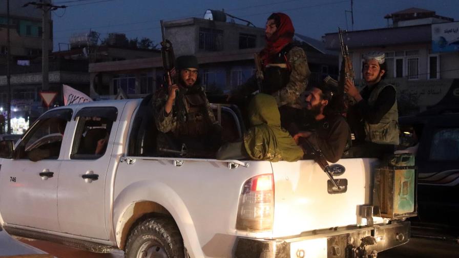 Cohete al noroeste del aeropuerto de Kabul mata a un niño Cohete al noroeste del aeropuerto de Kabul mata a un niño