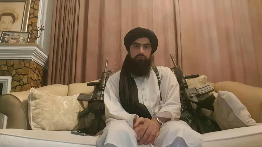 Entre lujos y armas, los talibanes campan en el palacio de su peor enemigo