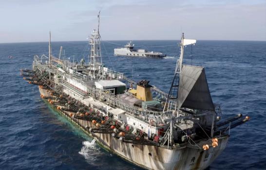 El Gran Muro de Luz: el poder marítimo chino en Sudamérica