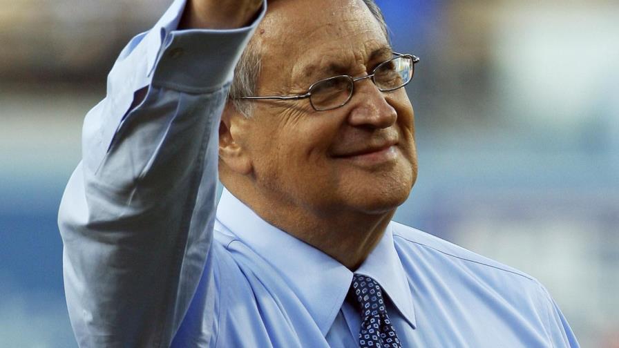 Jaime Jarrín, narrador de los Dodgers, se retirará tras 2022