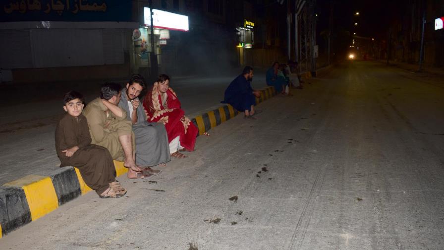 Al menos 20 muertos en terremoto en sur de Pakistán Al menos 20 muertos en terremoto en sur de Pakistán