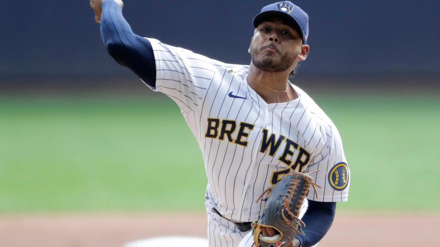 Freddy Peralta es el abridor del tercer juego ante Bravos Freddy Peralta es el abridor del tercer juego ante Bravos