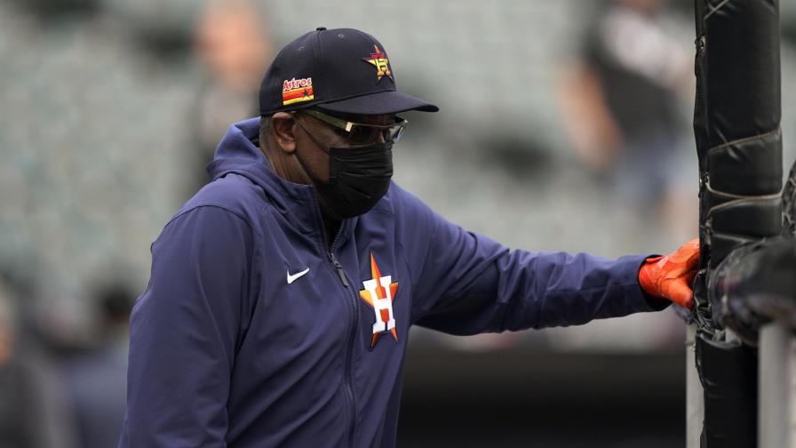 Dusty Baker recomienda a Tepera que escuche a Eric Clapton antes de acusar