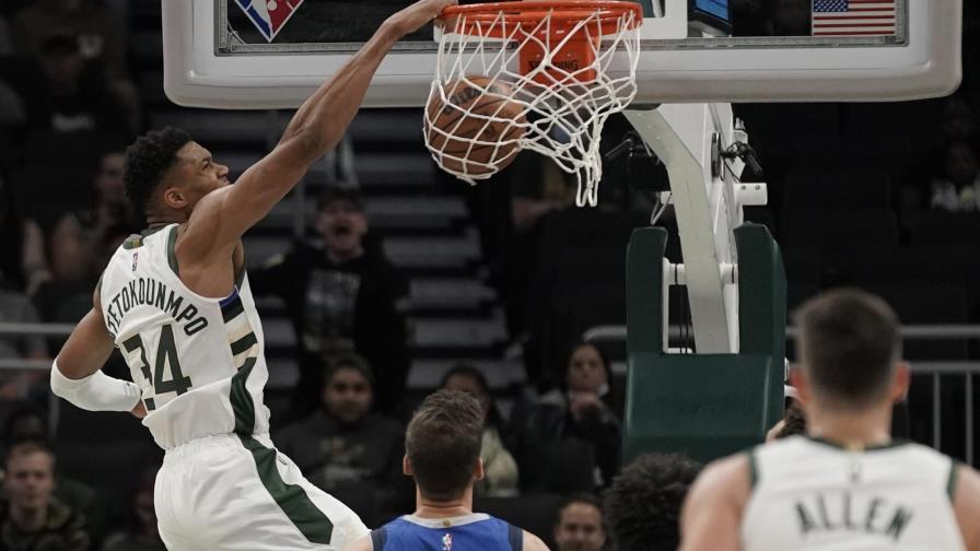 Giannis Antetokounmpo promete mejorar con los Bucks Giannis Antetokounmpo promete mejorar con los Bucks