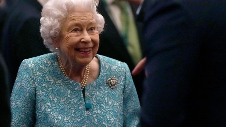 La reina Isabel II renuncia a participar en la COP26 por consejo médico