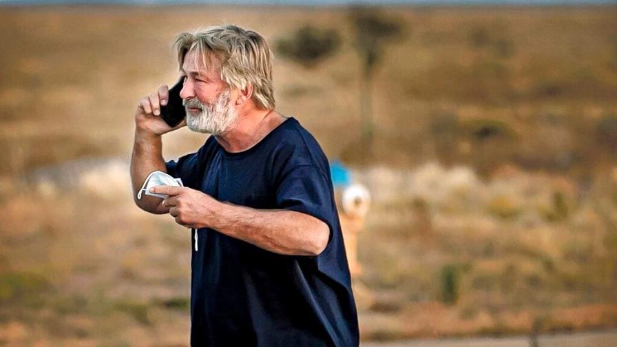 Camarógrafo: Baldwin cuidadoso con armas antes de tiroteo