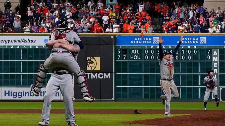 Bravos ganan Serie Mundial por 1ra vez en este siglo