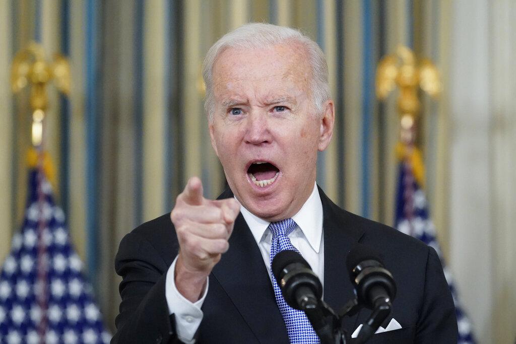 El presidente Joe Biden responde a una pregunta sobre la frontera de Estados Unidos mientras habla en el Comedor Estatal de la Casa Blanca, el sábado 6 de noviembre de 2021 en Washington. (Foto AP / Alex Brandon) El presidente Joe Biden responde a una pregunta sobre la frontera de Estados Unidos mientras habla en el Comedor Estatal de la Casa Blanca, el sábado 6 de noviembre de 2021 en Washington. (Foto AP / Alex Brandon)