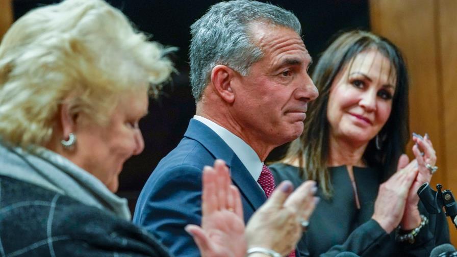 Candidato republicano a gobernador de Nueva Jersey admite por fin su derrota