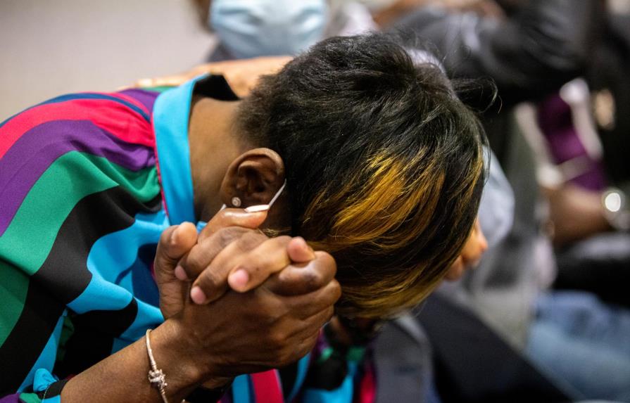 Nunca pensé que vería este día, dice madre de afroamericano asesinado en EEUU