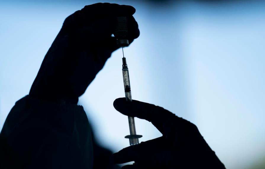 EE.UU. envía en un solo día 9 millones de vacunas a África ante ómicron