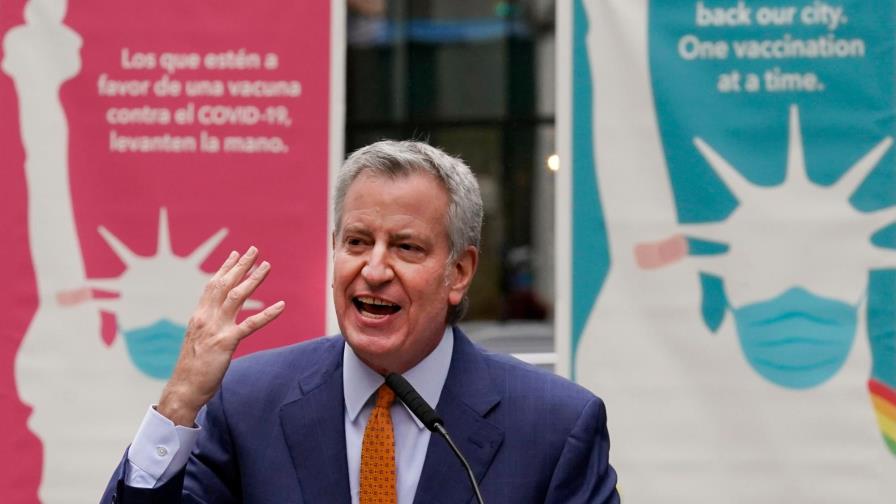 Nueva York exige vacuna COVID a todos los empleados