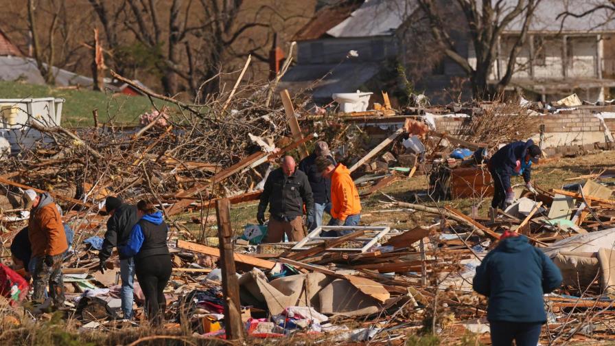 Tormentas dejan decenas de muertos en cinco estados de EEUU