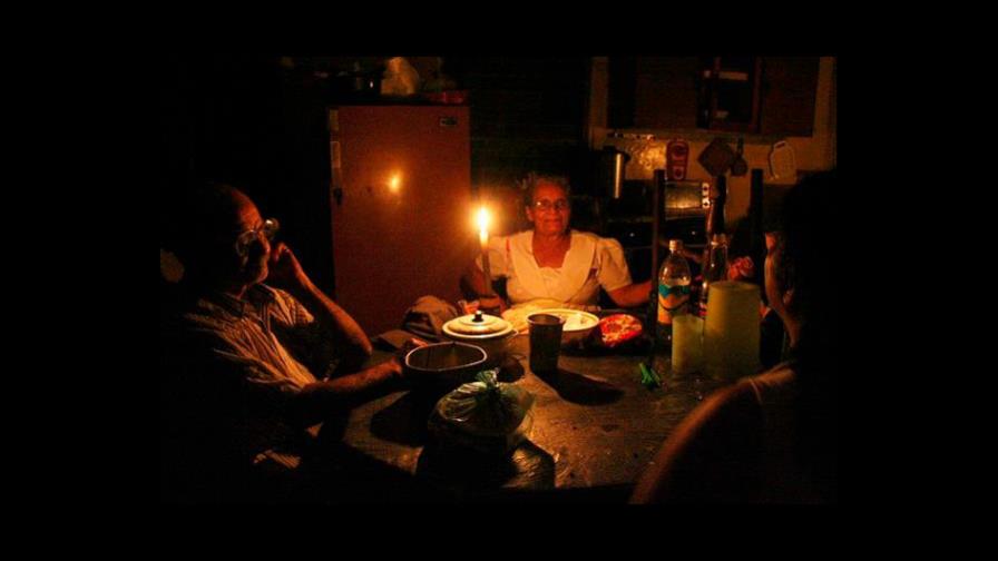 Apagones afectan a residentes del Gran Santo Domingo y otras localidades Apagones afectan a residentes del Gran Santo Domingo y otras localidades