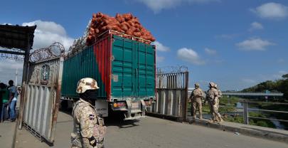 Proyecto de ley proh&iacute;be a comerciantes de otras provincias vender en mercados fronterizos
